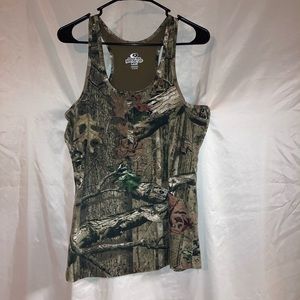 Camo tank top 💛